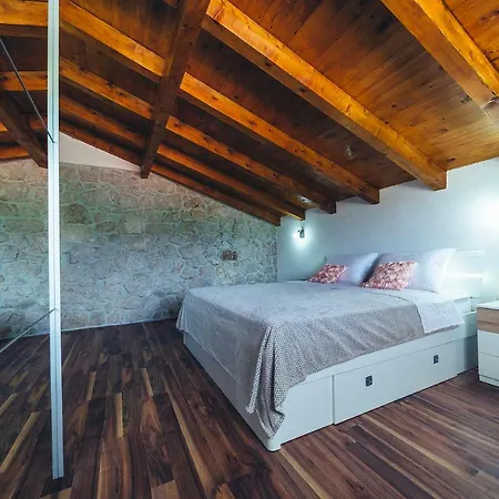 M&m Villa *