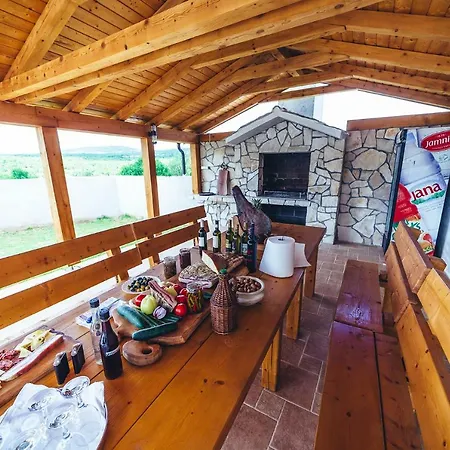M&m Villa *